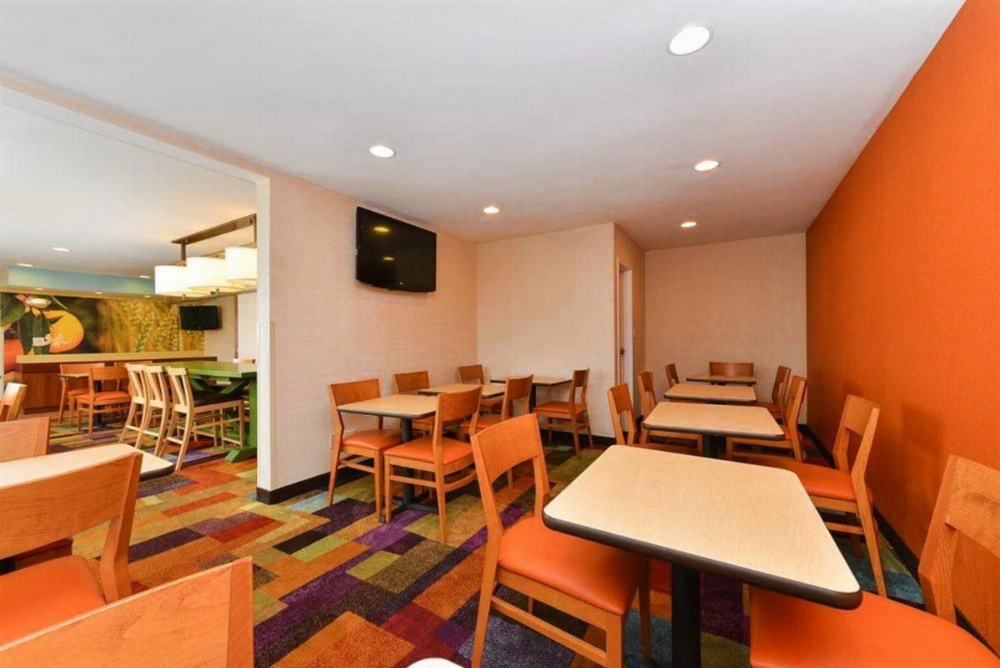 Baymont by Wyndham Savannah Midtown Image 13