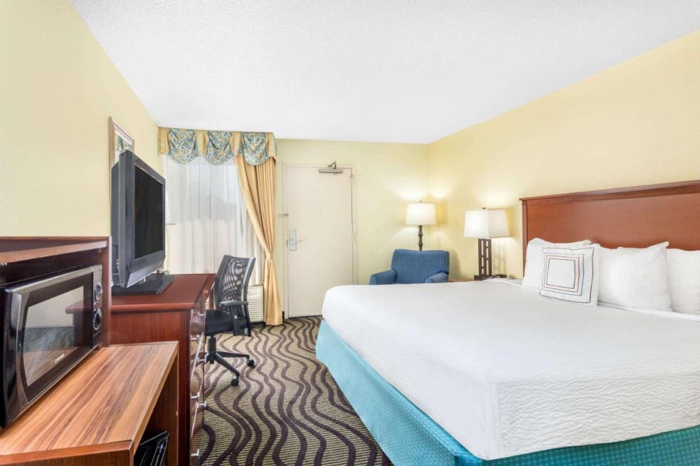 Baymont by Wyndham Savannah Midtown Image 30