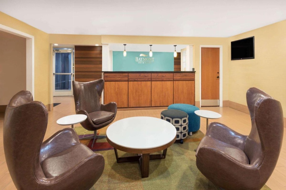 Baymont by Wyndham Savannah Midtown Image 39